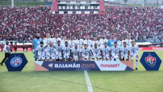 Bahia é campeão baiano 2025 após empate com o Vitória no Barradão