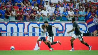 Bahia e Corinthians empatam por 1 a 1 na Arena Fonte Nova