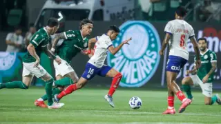 Bahia vence Palmeiras e dá salto na tabela