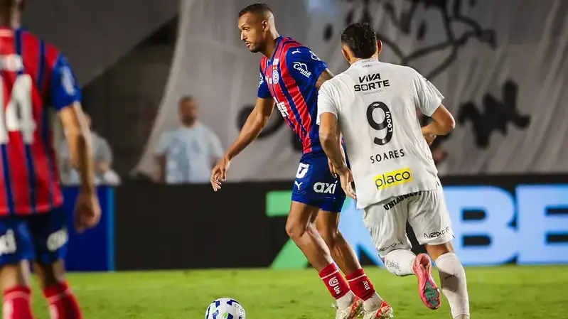 Ademir e Soares Bahia x Santos na Vila Belmiro em 2025