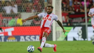 Wesley Ribeiro é atacante do Internacional e enfrenta o Bahia na Libertadores