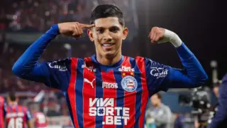 erick pulga faz gol decisivo para o Bahia