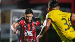vitória empata