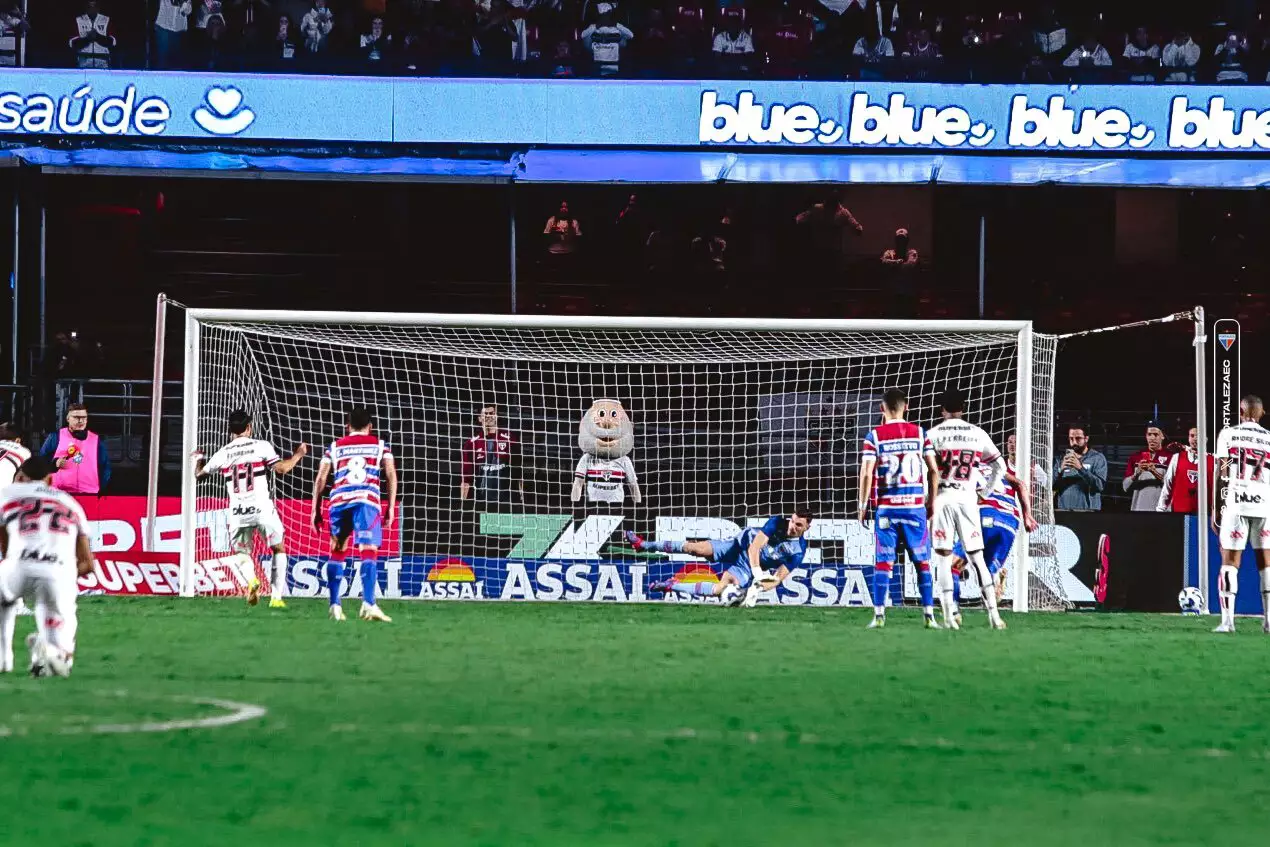 ferreirinha perde pênalti