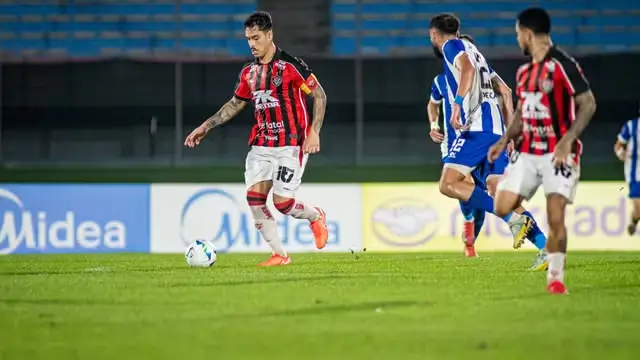 Vitória Cerro Lago