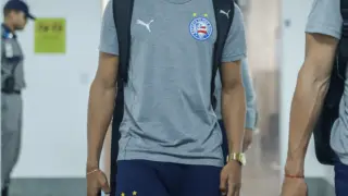 Joia da base, Tiago tem contrato renovado com o Bahia até 2027