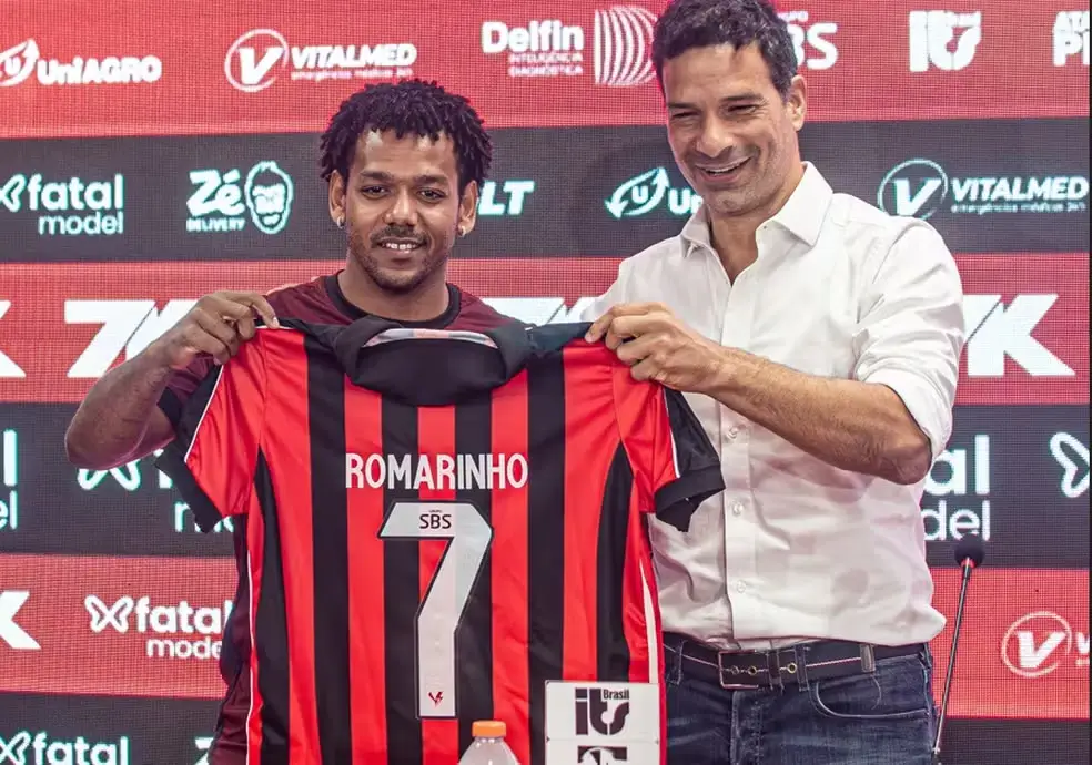 Romarinho apresentado