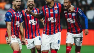 Bahia vence o Corinthians