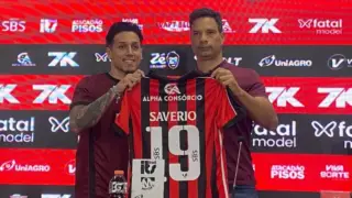 Kike Saverio Vitória