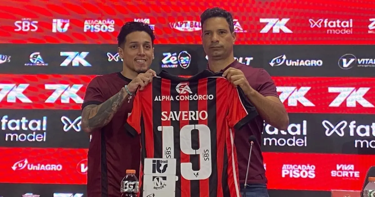 Kike Saverio Vitória