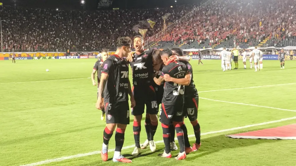 Vitória gol Zé Marcos