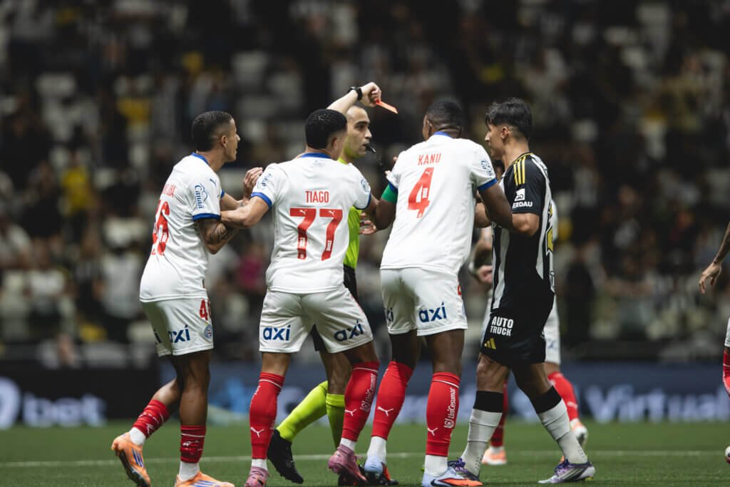 expulsão de Kanu do Bahia