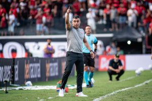 Vitória bate Mirassol e deixa o Z-4