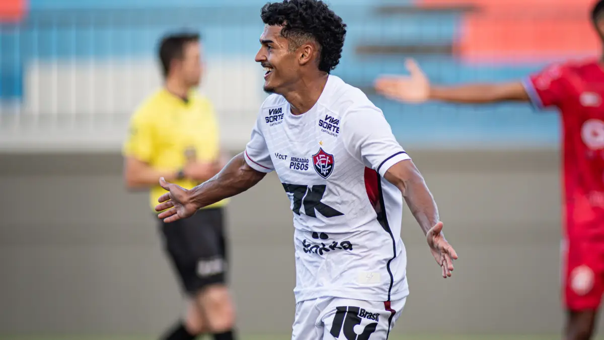 Vitória vence o Barcelona de Ilhéus e retorna ao G-4 do Baianão