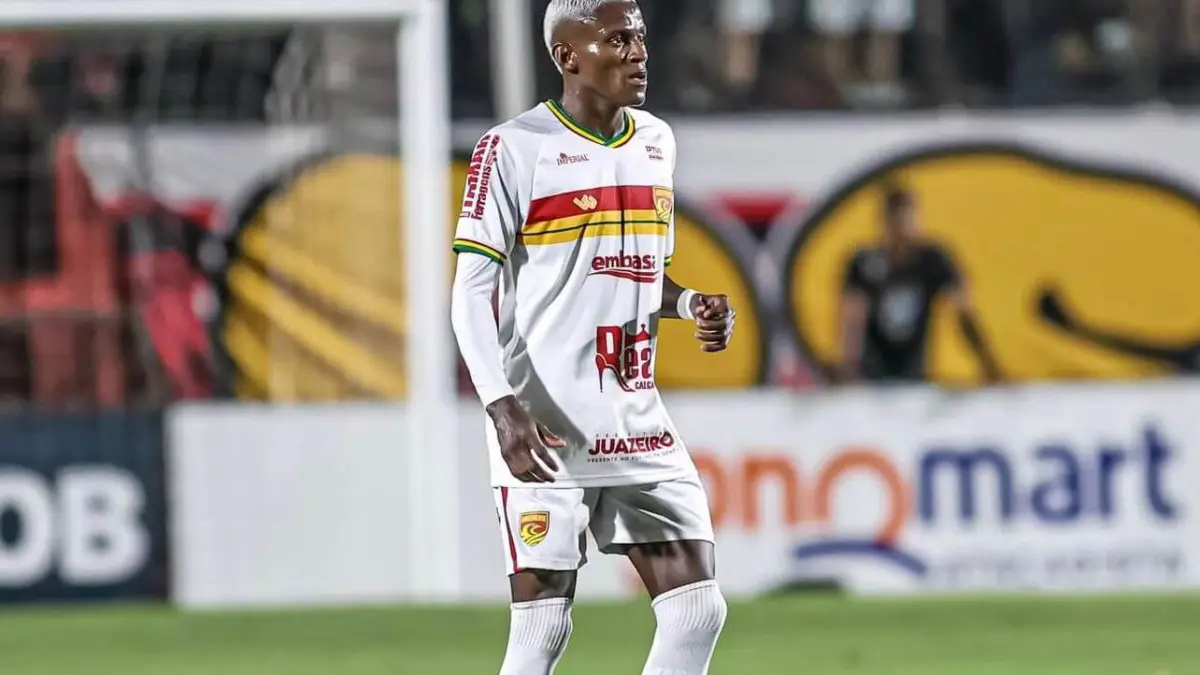 Vitória negocia contratação de Anderson Pato, destaque do Juazeirense no Baianão
