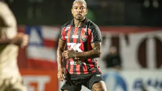 Marinho em campo pelo Vitória