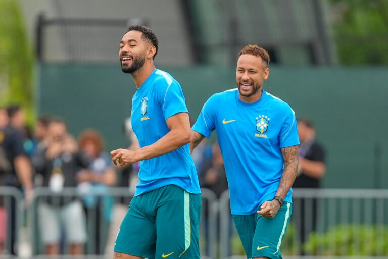 Neymar treinando