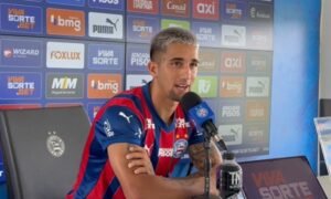 Kike Oliveira em coletiva pelo Bahia