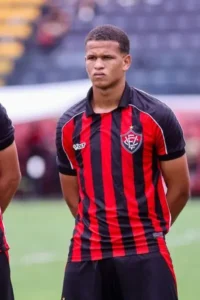 Wanderson Estrela jovem da base do Vitória