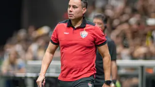 Jair Ventura, como técnico do Vitória em 2026