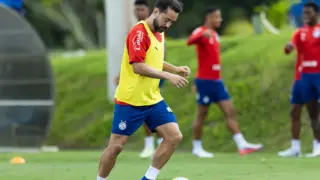 Everton RIbeiro treinando pelo Bahia