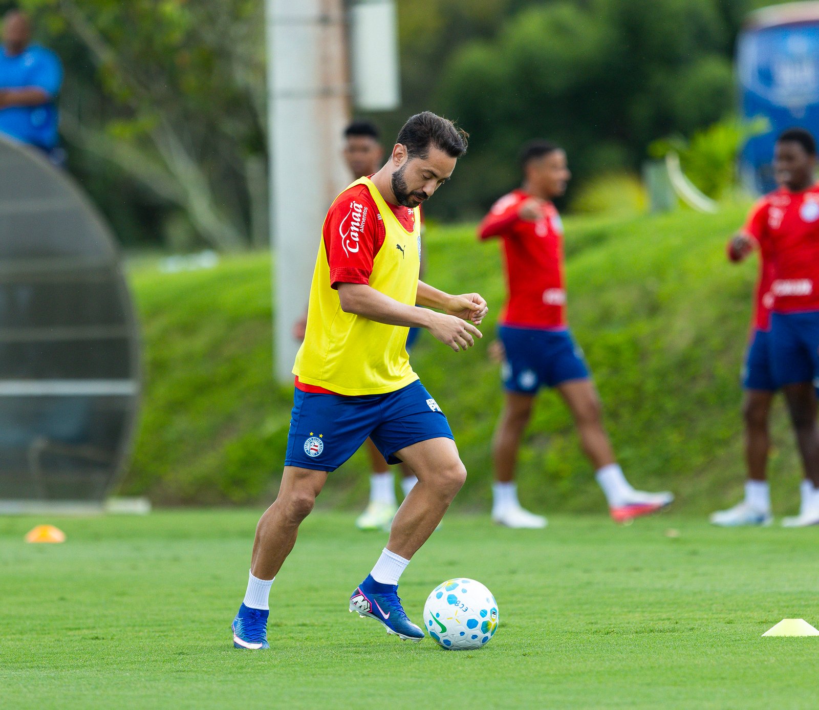 Everton RIbeiro treinando pelo Bahia