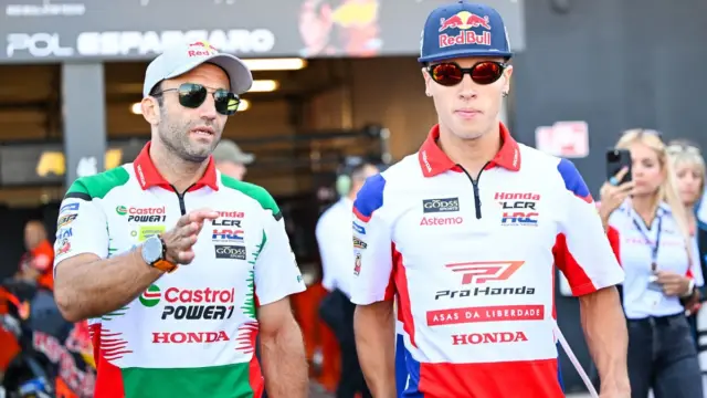Diogo Moreira pilotando sua moto da Honda na MotoGP